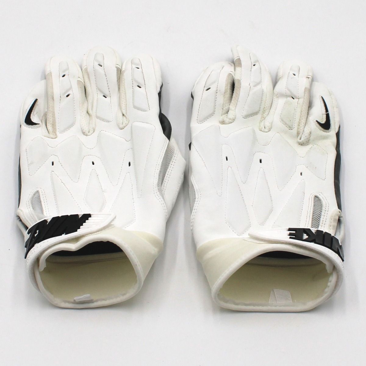 Pittsburgh Steelers #60 Dylan Cook Game Used Gloves vs Buffalo Bills 8.27.26 3 Pittsburgh Steelers #60 Dylan Cook Game Used Gloves vs Buffalo Bills 8.27.26