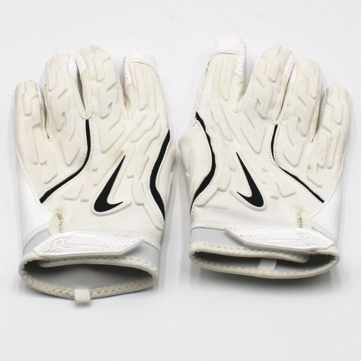Pittsburgh Steelers #28 Robert Spears-Jennings Game Used Gloves vs Buffalo Bills 8.27.26 1 Pittsburgh Steelers #28 Robert Spears-Jennings Game Used Gloves vs Buffalo Bills 8.27.26
