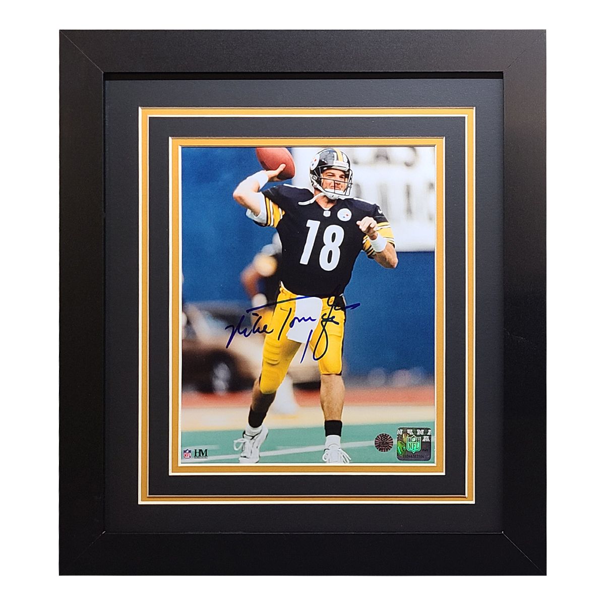Pittsburgh Steelers #18 Mike Tomczak Signed & Framed 8x10 Throwing 2 Pittsburgh Steelers #18 Mike Tomczak Signed & Framed 8x10 Throwing