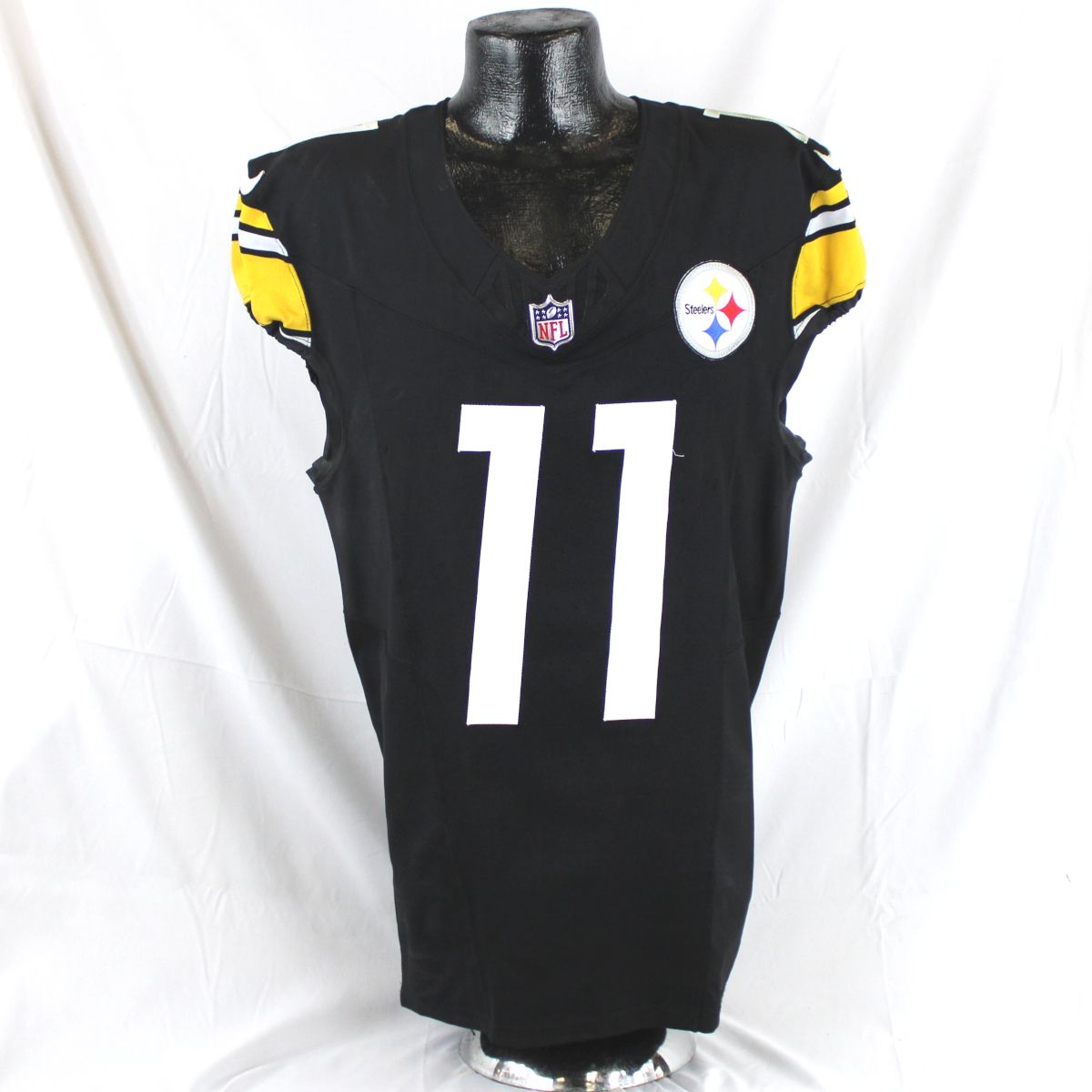 Pittsburgh Steelers #11 Marquez Valdes-Scantling Home Game Used Jersey* vs Baltimore