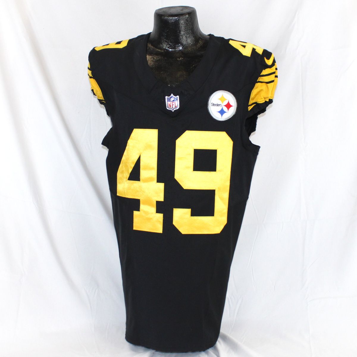 Pittsburgh Steelers #49 Sebastian Castro 2025 Color Rush Game Used Jersey (Laundered) 2 Pittsburgh Steelers #49 Sebastian Castro 2025 Color Rush Game Used Jersey (Laundered)