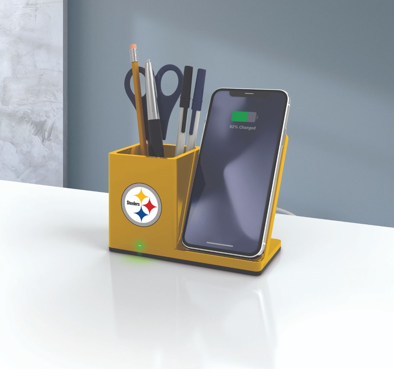 Pittsburgh Steelers Wireless Desk Charger w/ Holder